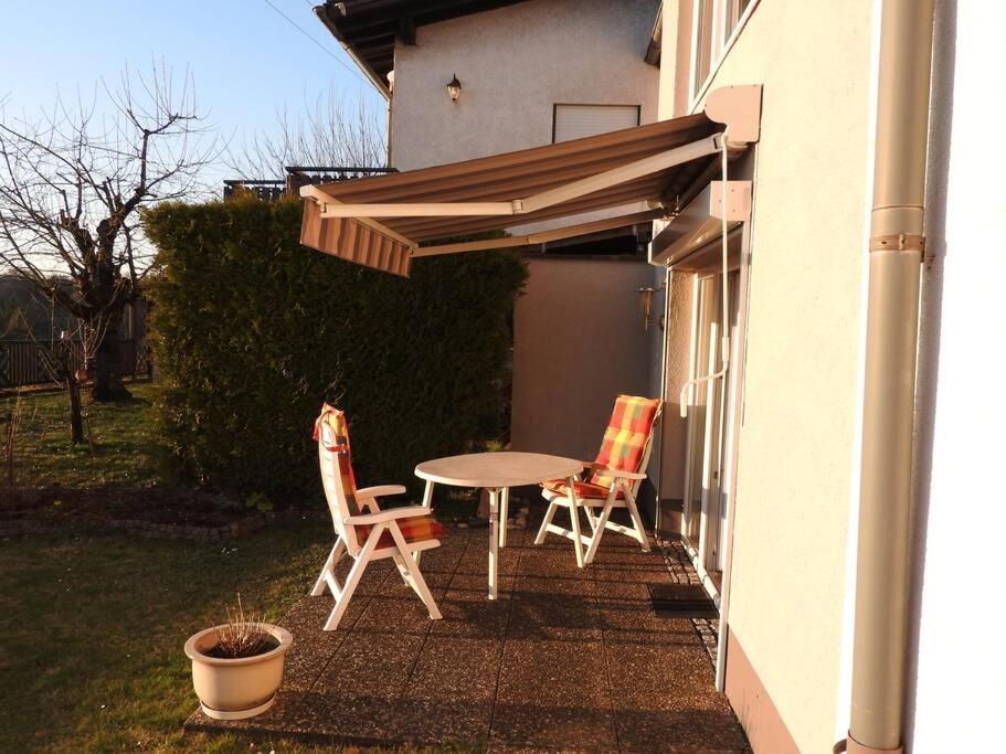 Schoene Gemuetliche Ferienwohnung Mit Fernblick. Nalbach Exterior photo